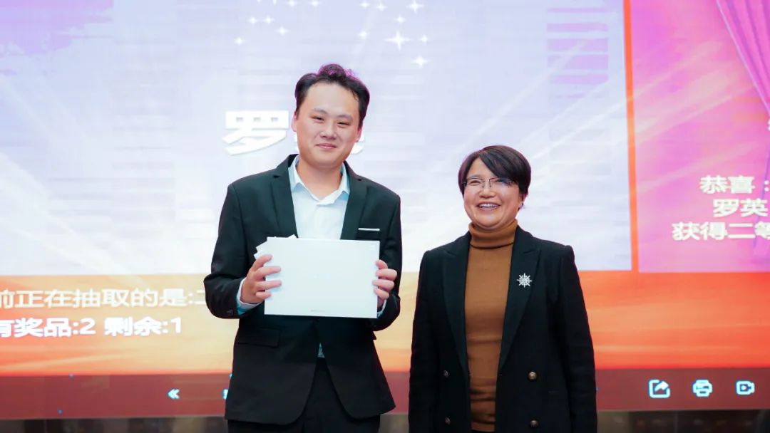 1-2403141A319201 万宝路公司(中国区) - 官方网站