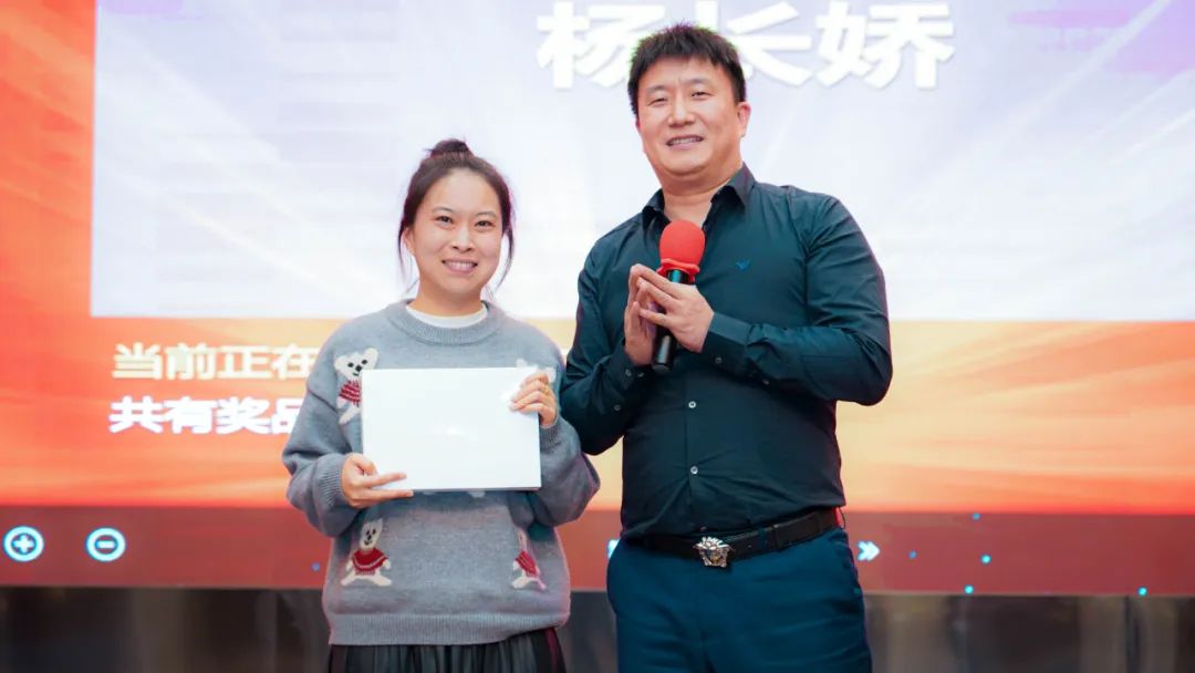1-2403141A331329 万宝路公司(中国区) - 官方网站