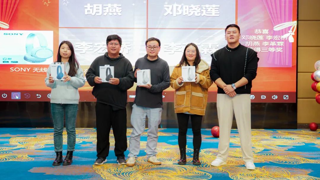 1-2403141A33R30 万宝路公司(中国区) - 官方网站